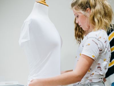 Ontwerp, maak en show je eigen kleding (Maandag) | Oostburg